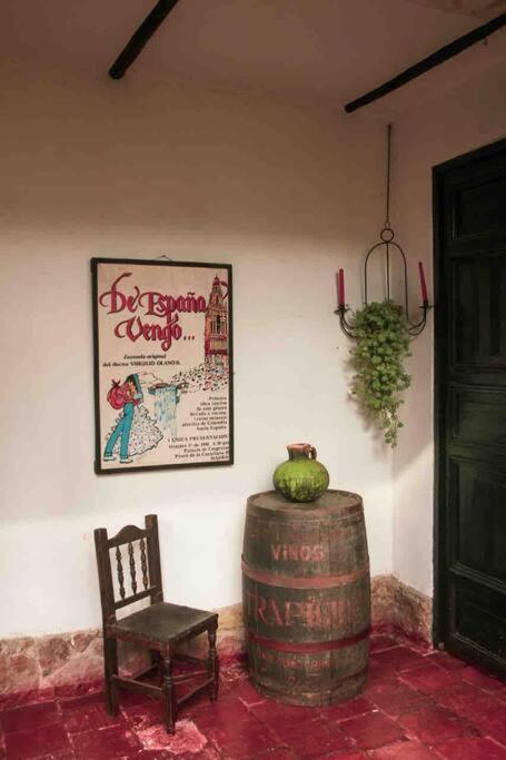 Отель Casa Dante, Desde 1792! Тибасоса Экстерьер фото