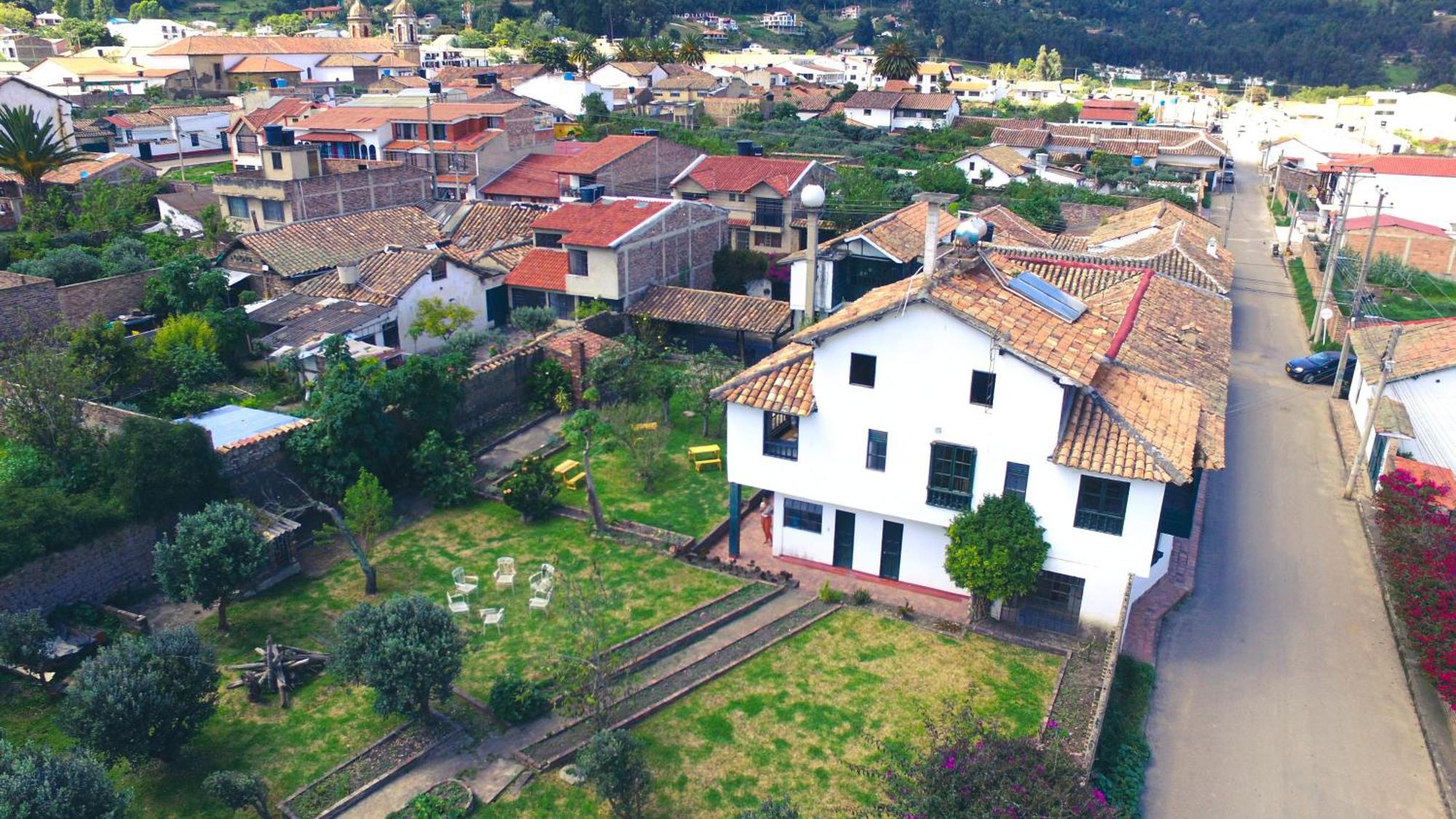 Отель Casa Dante, Desde 1792! Тибасоса Экстерьер фото